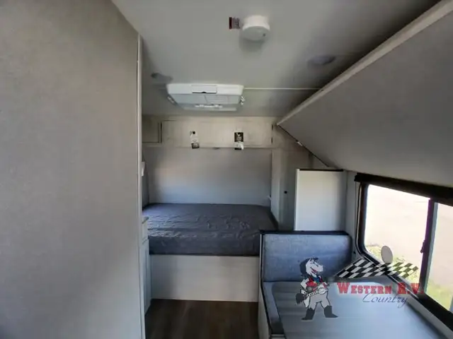 2024 Shasta RVs Compact 16BH - Photo 7