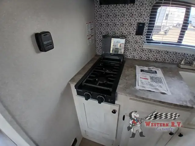 2024 Shasta RVs Compact 16BH - Photo 14