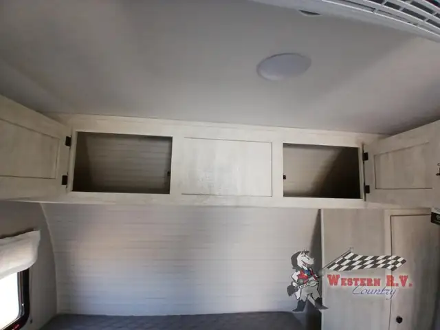 2024 Shasta RVs Compact 16BH - Photo 21