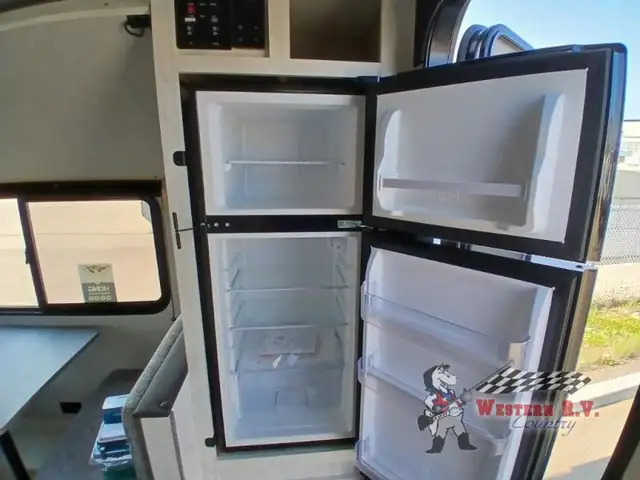 2024 Shasta RVs Compact 16BH - Photo 29