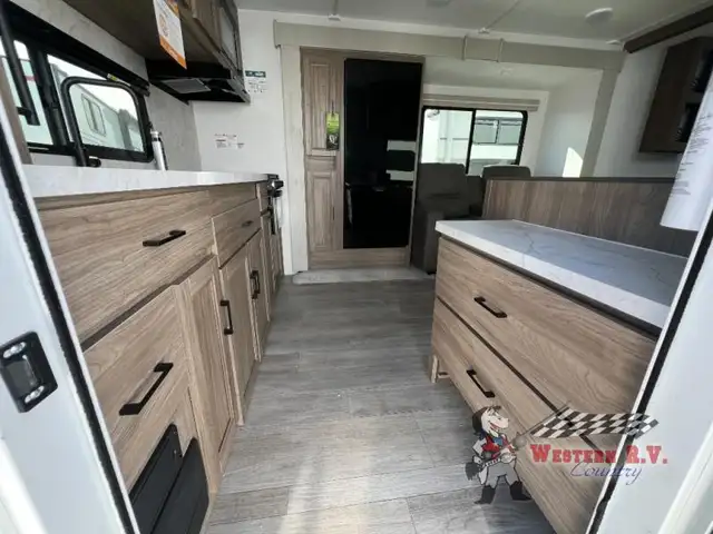 2026 Coachmen RV Freedom Express Ultra Lite 245RKS - Photo 6