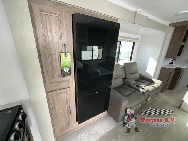 2026 Coachmen RV Freedom Express Ultra Lite 245RKS - Photo 8