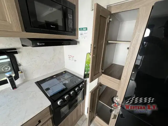 2026 Coachmen RV Freedom Express Ultra Lite 245RKS - Photo 9