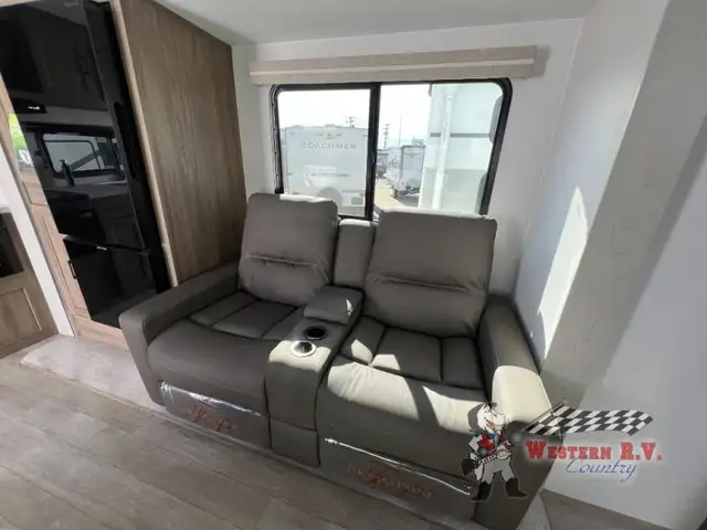 2026 Coachmen RV Freedom Express Ultra Lite 245RKS - Photo 10