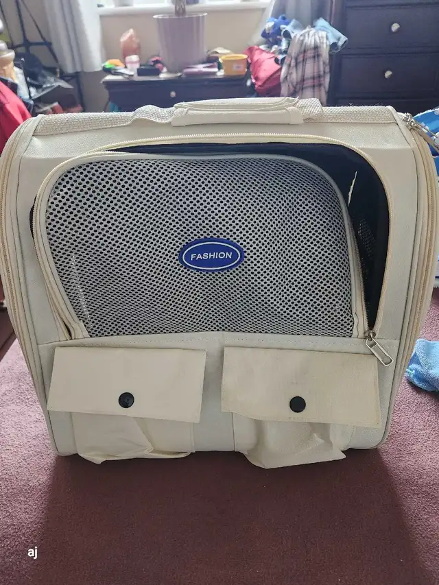 pet carrier - Photo 4