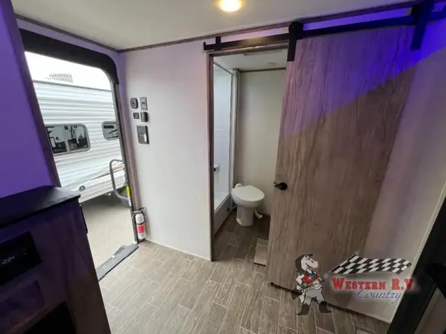2022 Forest River RV Cherokee Alpha Wolf 22SW-L - Photo 15