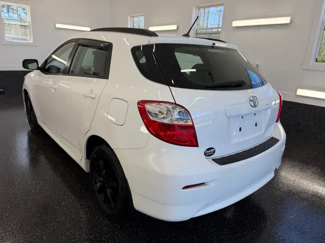 2014 Toyota matrix - Photo 2