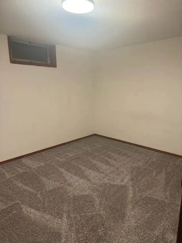 2 Bedroom Basement for rent -$1100 - Photo 2