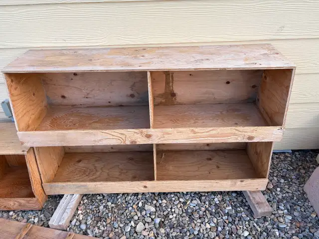 Chicken nestboxes