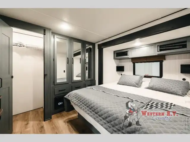 2026 Forest River RV Puma Vista 403LFT - Photo 5