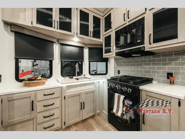 2026 Forest River RV Puma Vista 403LFT - Photo 12
