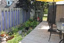 Family home with in-ground pool on quiet cul-de-sac. - Photo 5