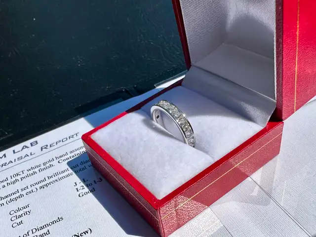 #793 - 14kt White Gold, 1.22 Carat Diamond Band, Size 5 - Photo 7