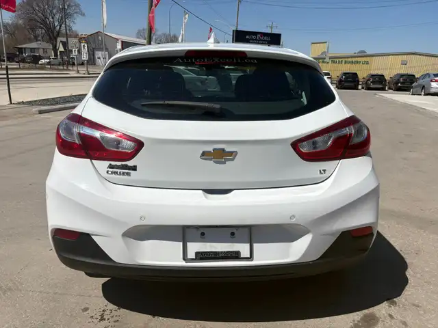 2019 CHEVROLET CRUZE LT - HEATED SEATS – BACK-UP CAMERA – A/C - Photo 4