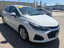2019 CHEVROLET CRUZE LT - HEATED SEATS – BACK-UP CAMERA – A/C - Photo 7