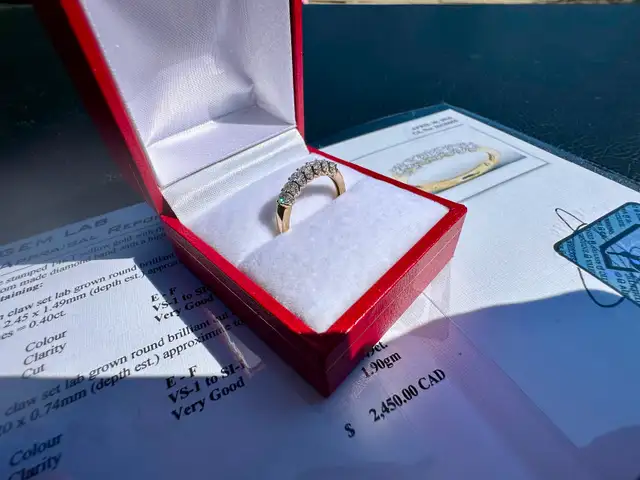 #806 - 14kt Yellow Gold, 1/2 Carat Diamond Band, Size 6 - Photo 7