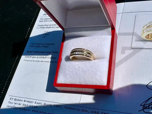 #803 - 14kt Yellow Gold, .91ct Princess Cut Diamond Band, Size 5 - Photo 3