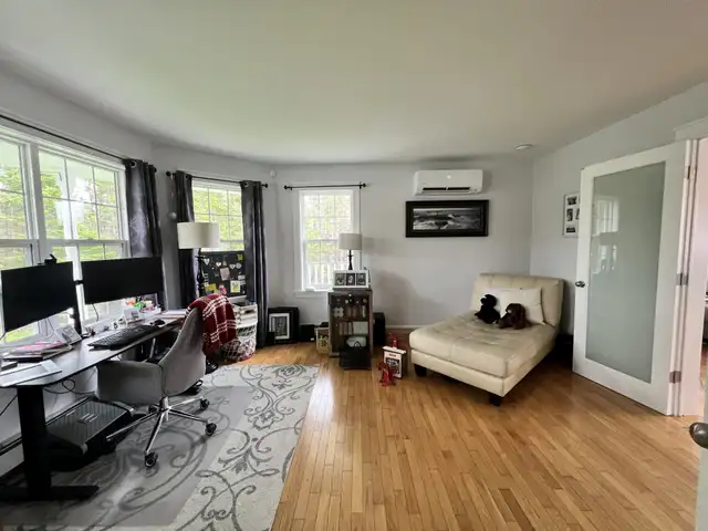 BROOKSIDE - BEAUTIFUL LAKEFRONT HOME AVAIL AUGUST 1ST - Photo 10