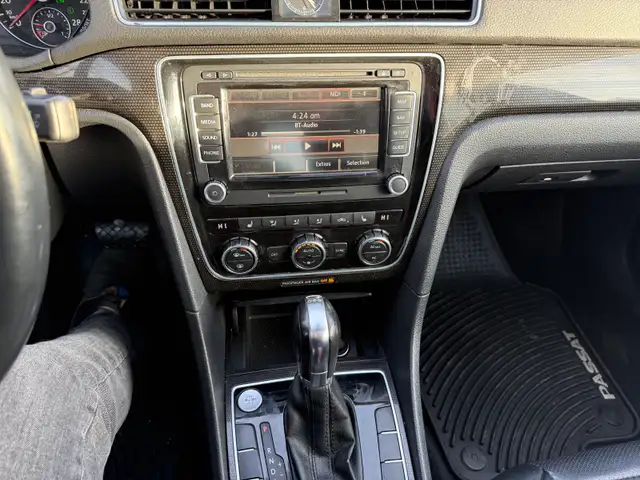 2012 VW passat TDI safetied CLEAN! - Photo 10