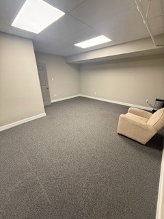 Affordable Office Space – Support Local Mental Health - Photo 3