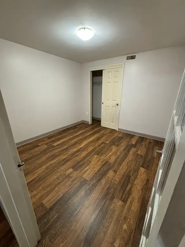 1 Bedroom apartment in a clean apartment building. - Photo 7