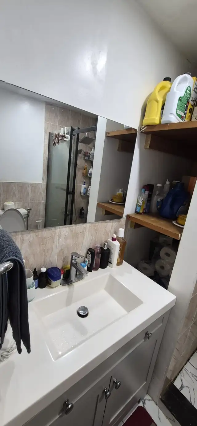 Main Floor Full Unit Near STC ALL INCL With 1 Parking, $550 Sale - Photo 12