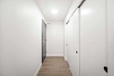 Spacious NEWLY Renovated 1 Bedroom Apartment! - Photo 9