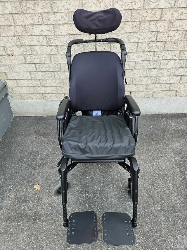 wheelchair - Photo 2