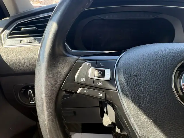 2018 VOLKSWAGEN TIGUAN HIGHLINE - SUNROOF - LEATHER SEATS - NAV - Photo 13