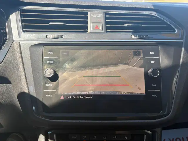 2018 VOLKSWAGEN TIGUAN HIGHLINE - SUNROOF - LEATHER SEATS - NAV - Photo 22