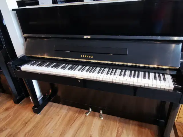 Great condition Yamaha U1, U3 pianos for sale - Photo 2