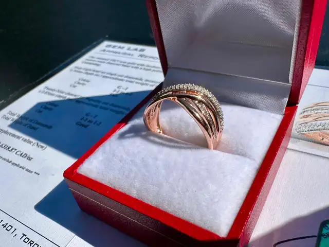 #787 - 10k Rose Gold, .43 Ct Diamond Ring, Size 7 - Photo 7