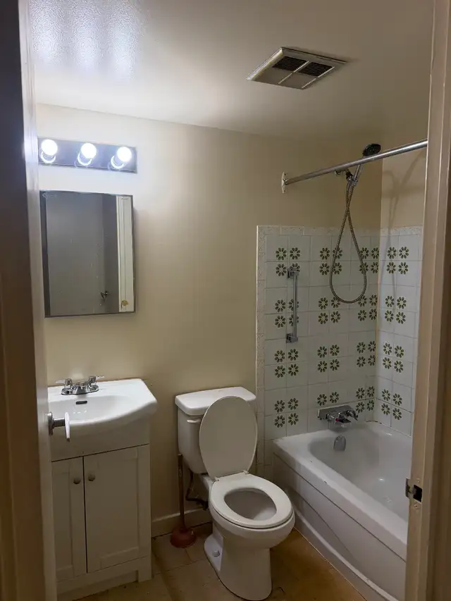 70 East St - Photo 2