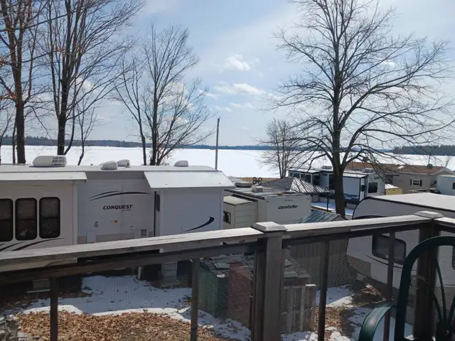 2015 Jayco Jayflight RV Trailer - Glenalee Trailer Park, White L - Photo 2