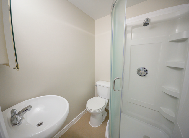 MEGAHOMES NEW LISTING - 533 WINDSOR AVENUE - Photo 6