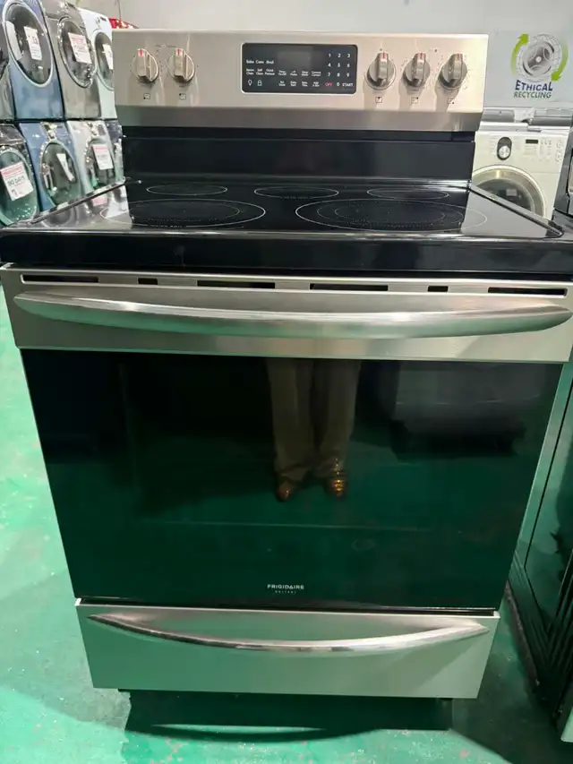 Reconditioned Frigidaire Stove S4232 Free Delivery ($555 Only) - Photo 2