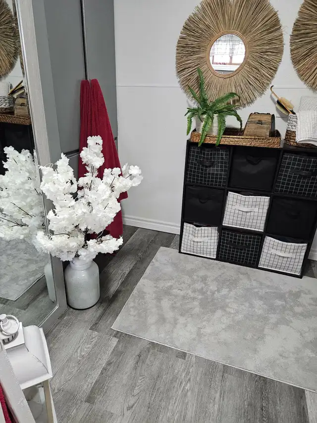 2 Bedroom Lower Unit - Photo 7
