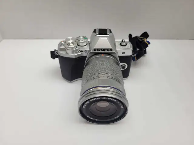 Olympus E-M10 III 16MP 4K mirrorless camera w/3 lenses - Photo 2