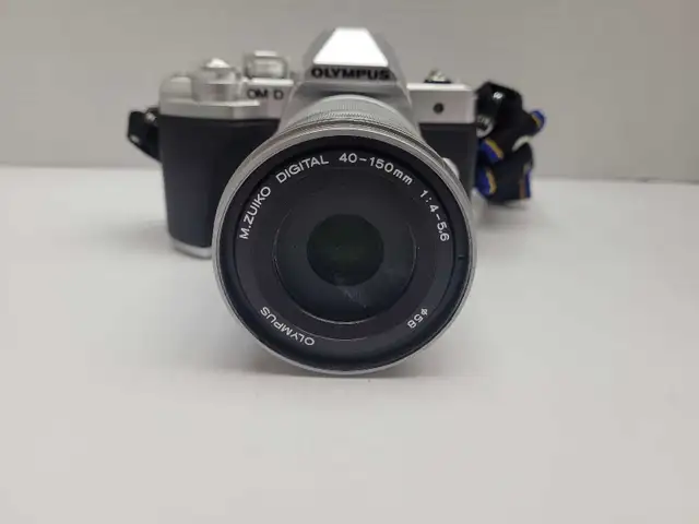 Olympus E-M10 III 16MP 4K mirrorless camera w/3 lenses - Photo 3