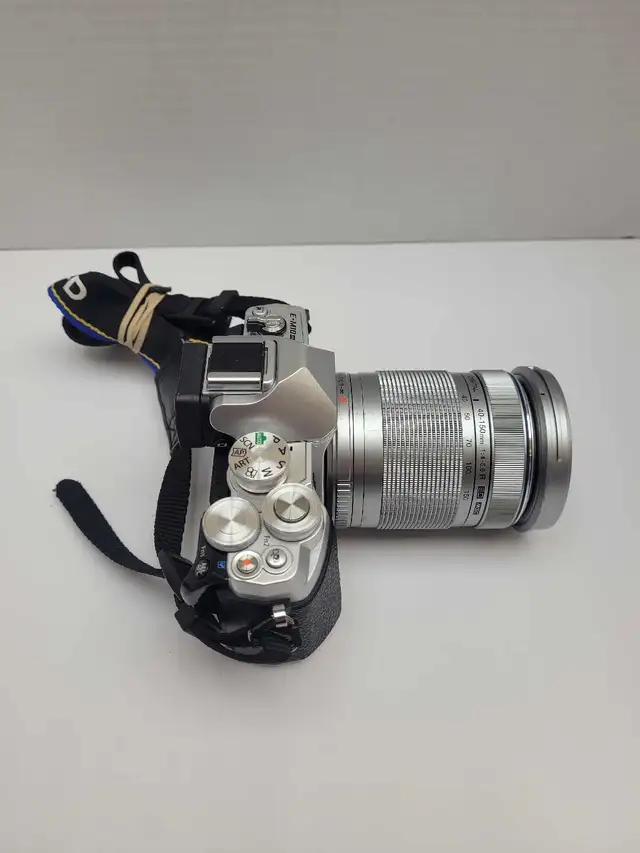 Olympus E-M10 III 16MP 4K mirrorless camera w/3 lenses - Photo 5