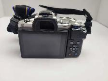 Olympus E-M10 III 16MP 4K mirrorless camera w/3 lenses - Photo 7