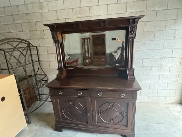 Free delivery Antique Oak Sideboard with Mirror - Photo 4