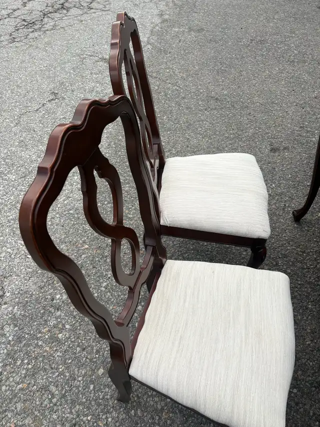 Free delivery used Wooden Dining Set with 6 Chairs - Photo 5