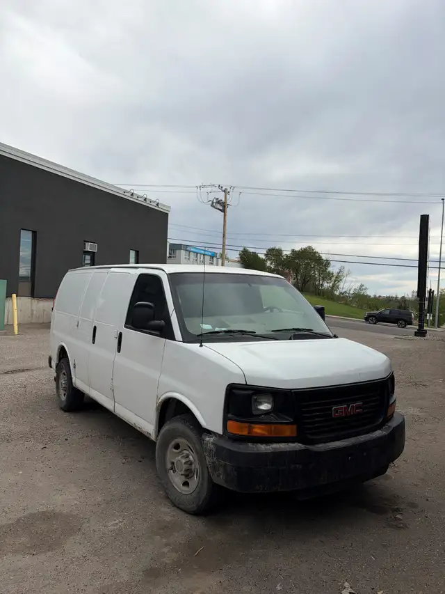 2008 GMC SAVANNA VAN 3500