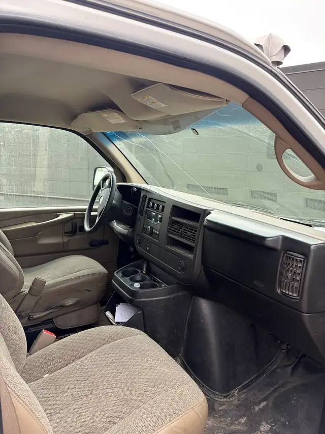 2008 GMC SAVANNA VAN 3500 - Photo 4