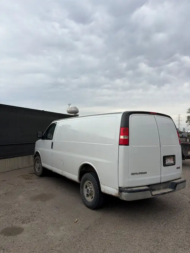 2008 GMC SAVANNA VAN 3500 - Photo 8