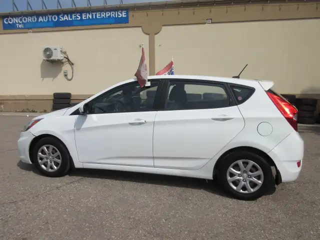 2014 Hyundai Accent GL - Photo 9