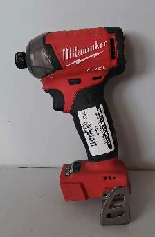 1/4' Hex Milwaukee Surge Driver (32405605)