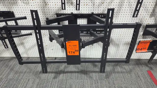 PROTECH HEAVY-DUTY FULL MOTION CURVED & FLAT PANEL TV WALL MOUNT