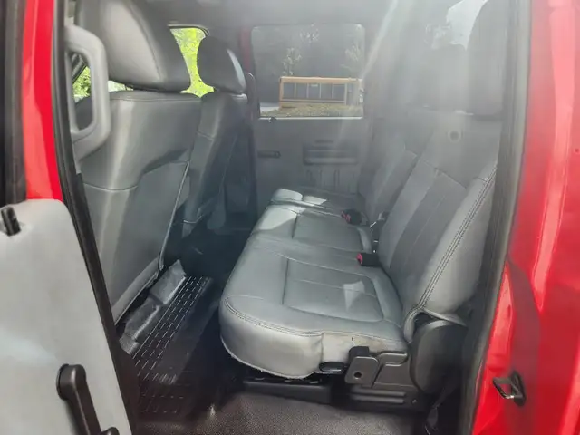 2012 Ford F 350 XL - Photo 12